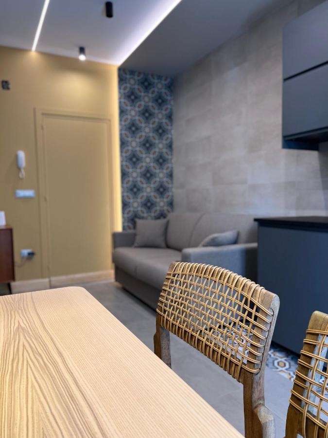 Appartamento Di Design A 30 Metri Dal Mare 알바아드리안티카 외부 사진
